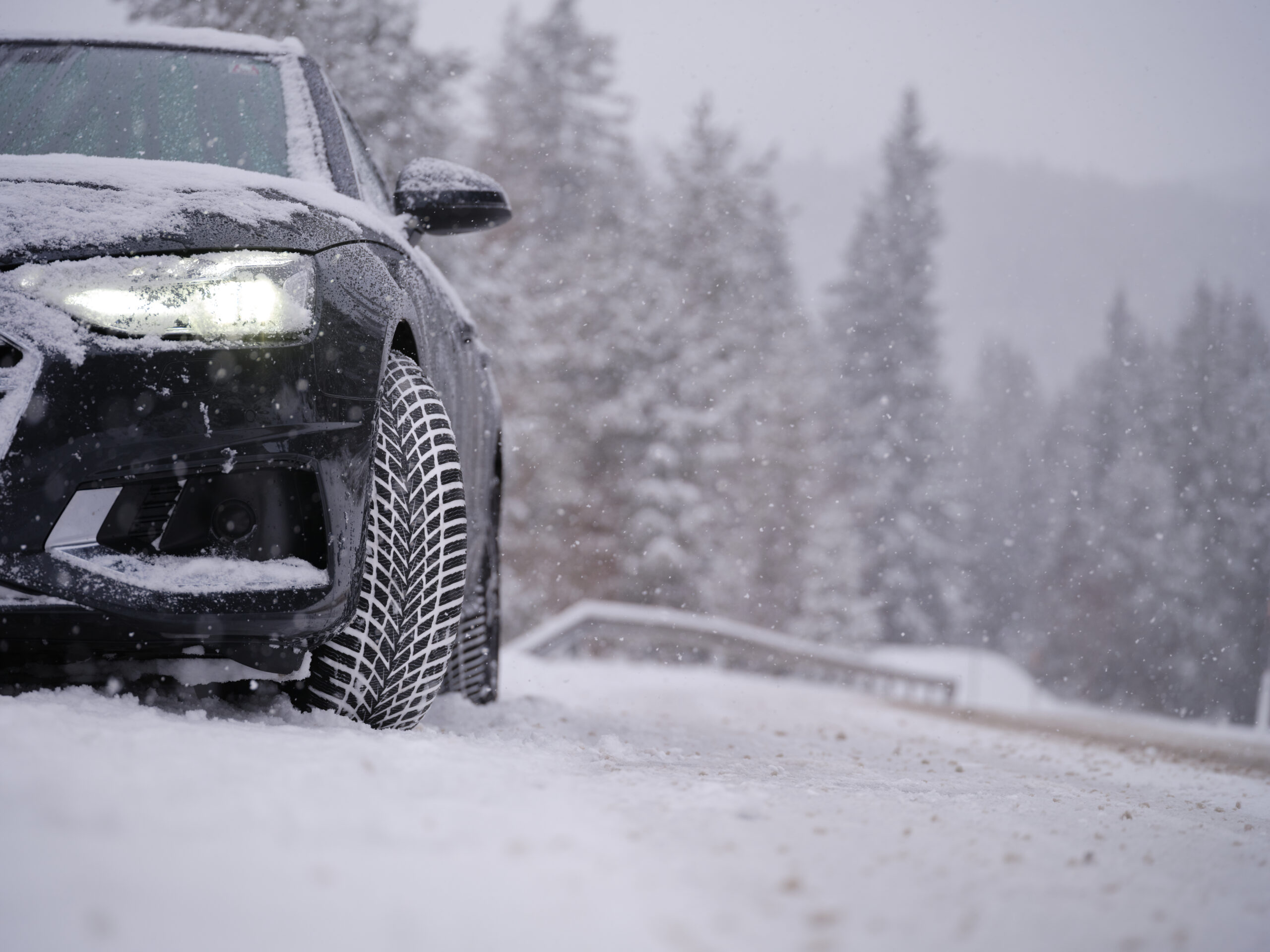 Nokian Snowproof 2 ziemā ar auto